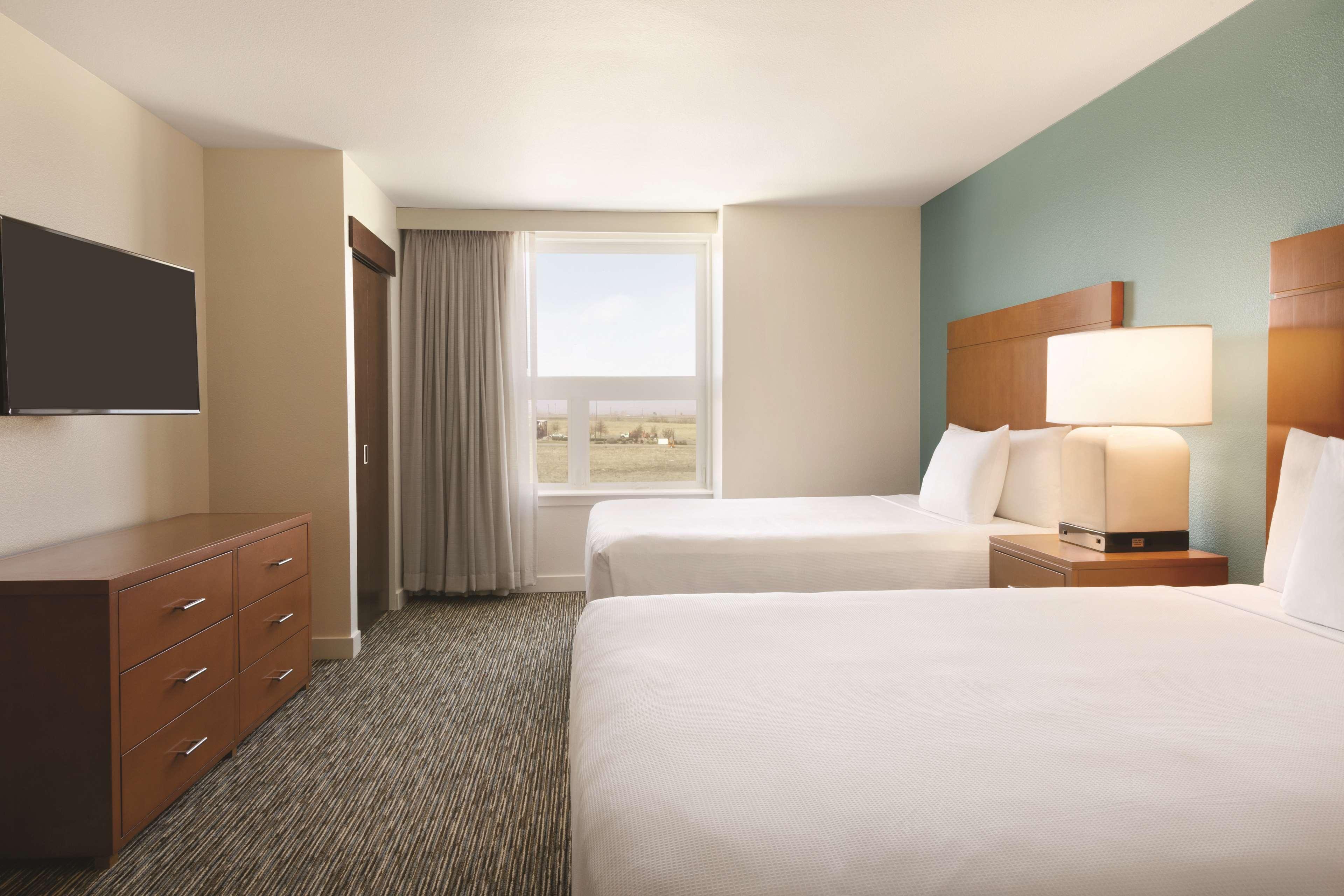 Hyatt House Denver Airport Hotel Ngoại thất bức ảnh