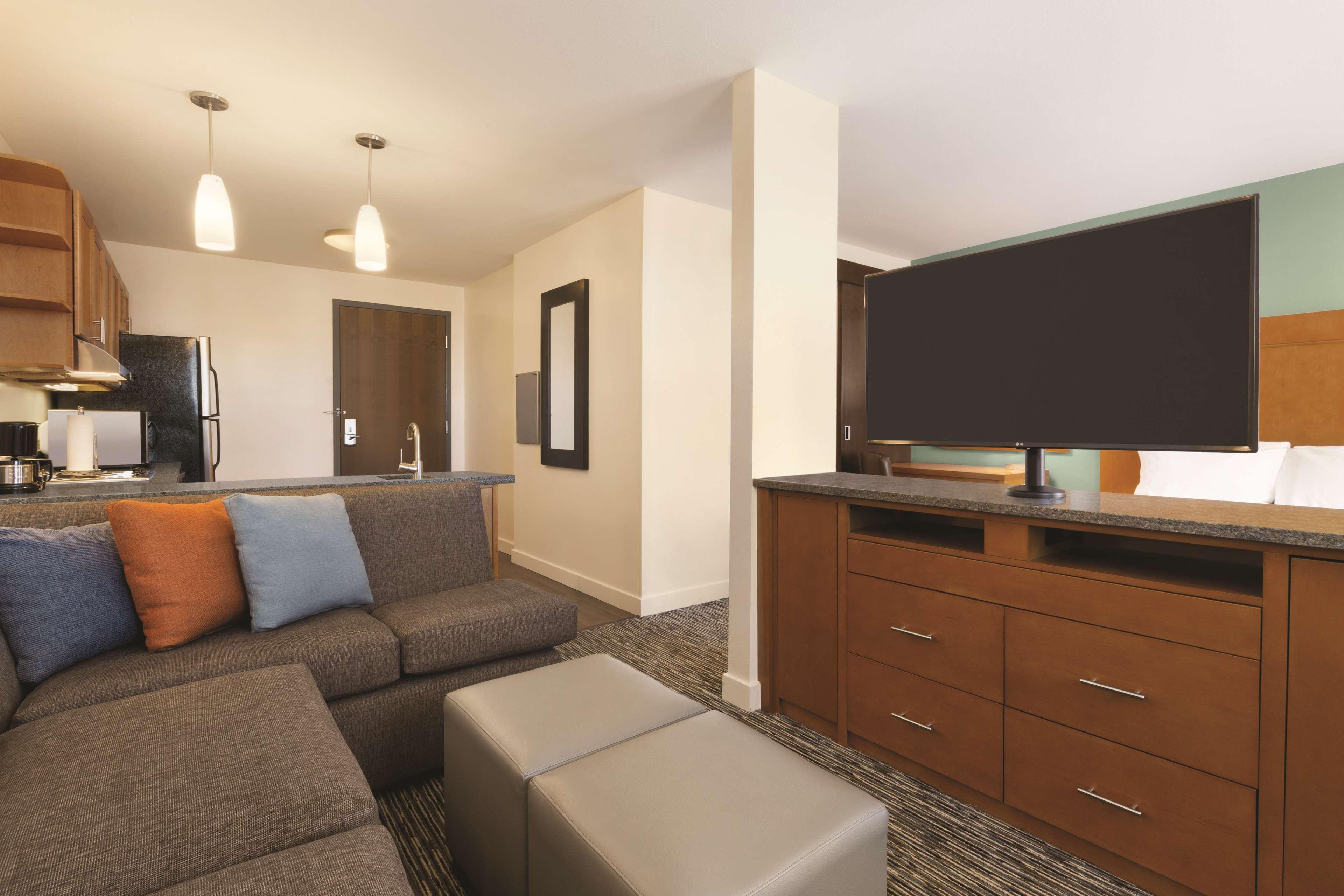 Hyatt House Denver Airport Hotel Ngoại thất bức ảnh