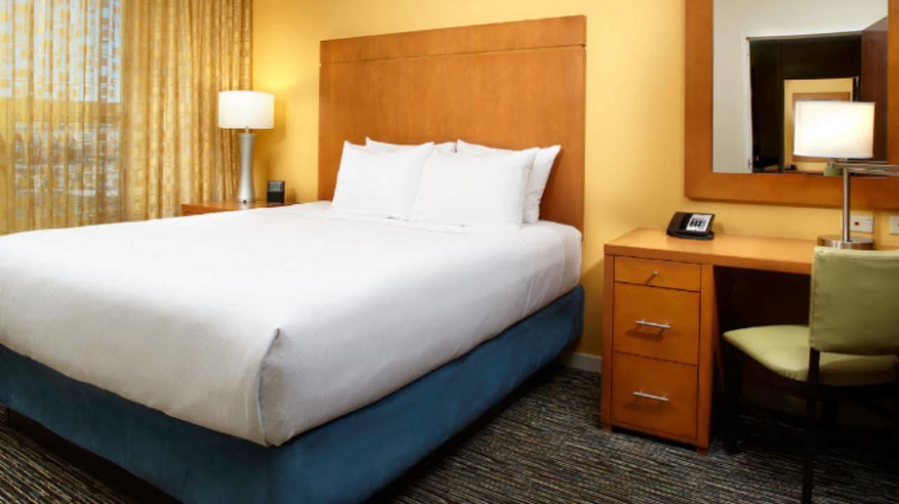 Hyatt House Denver Airport Hotel Ngoại thất bức ảnh